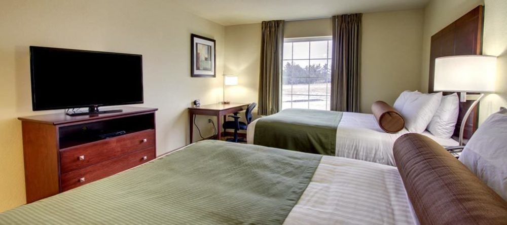Cobblestone Inn & Suites-Kersey מראה חיצוני תמונה