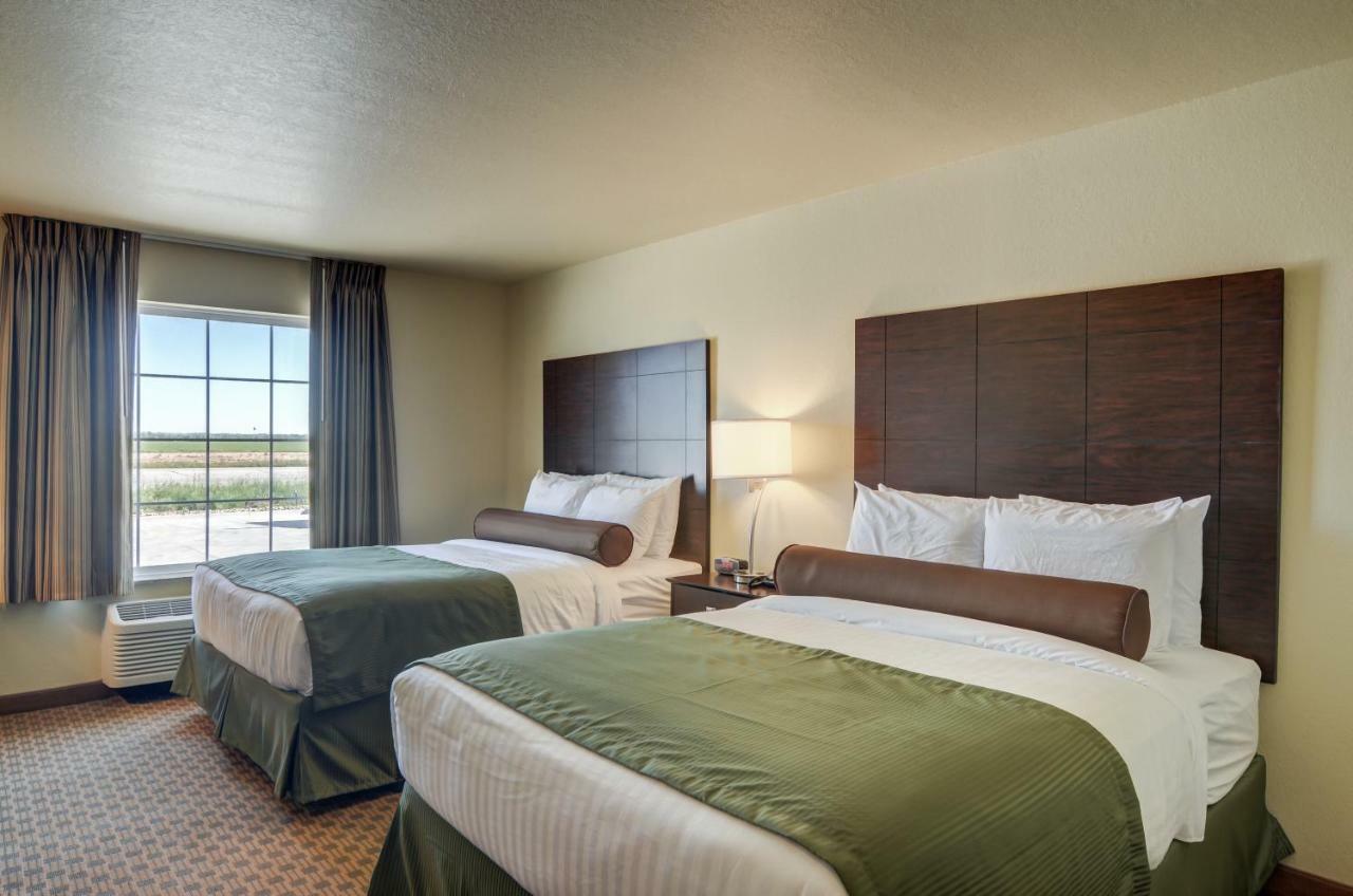 Cobblestone Inn & Suites-Kersey מראה חיצוני תמונה