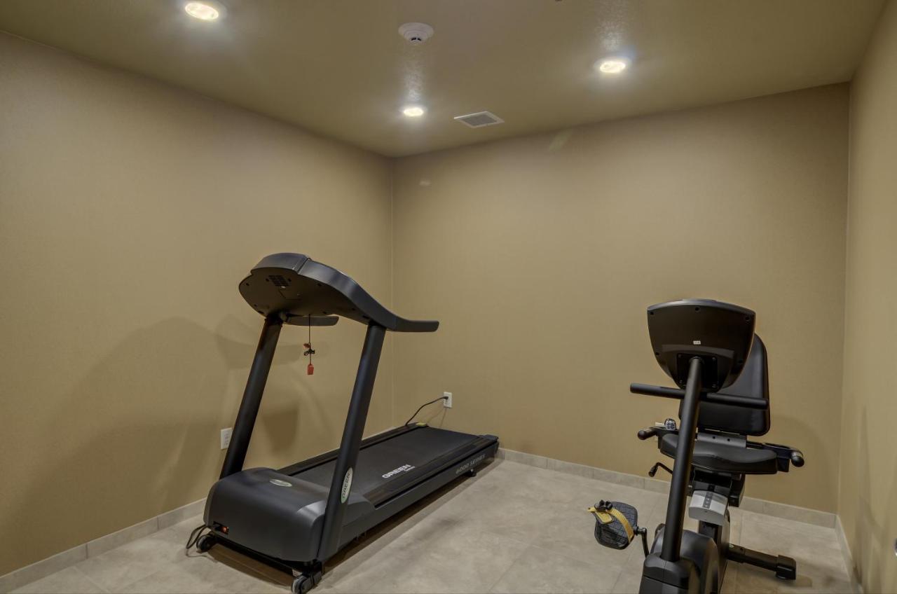 Cobblestone Inn & Suites-Kersey מראה חיצוני תמונה