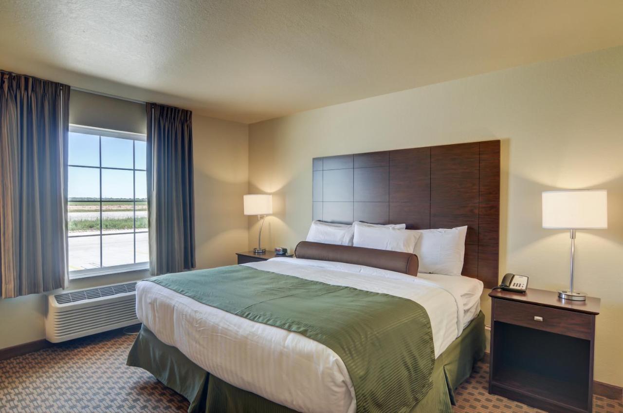 Cobblestone Inn & Suites-Kersey מראה חיצוני תמונה